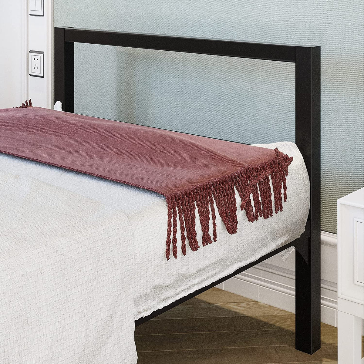 Twin Size Black Metal Bed Frame with Headboard J222