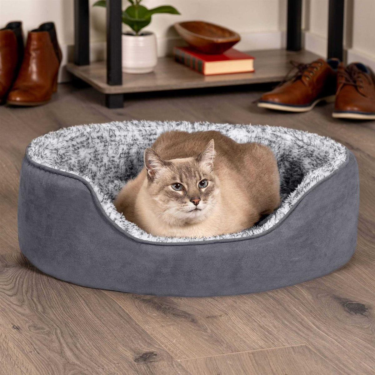 Two-Tone Fur & Suede Oval Dog Bed I9392