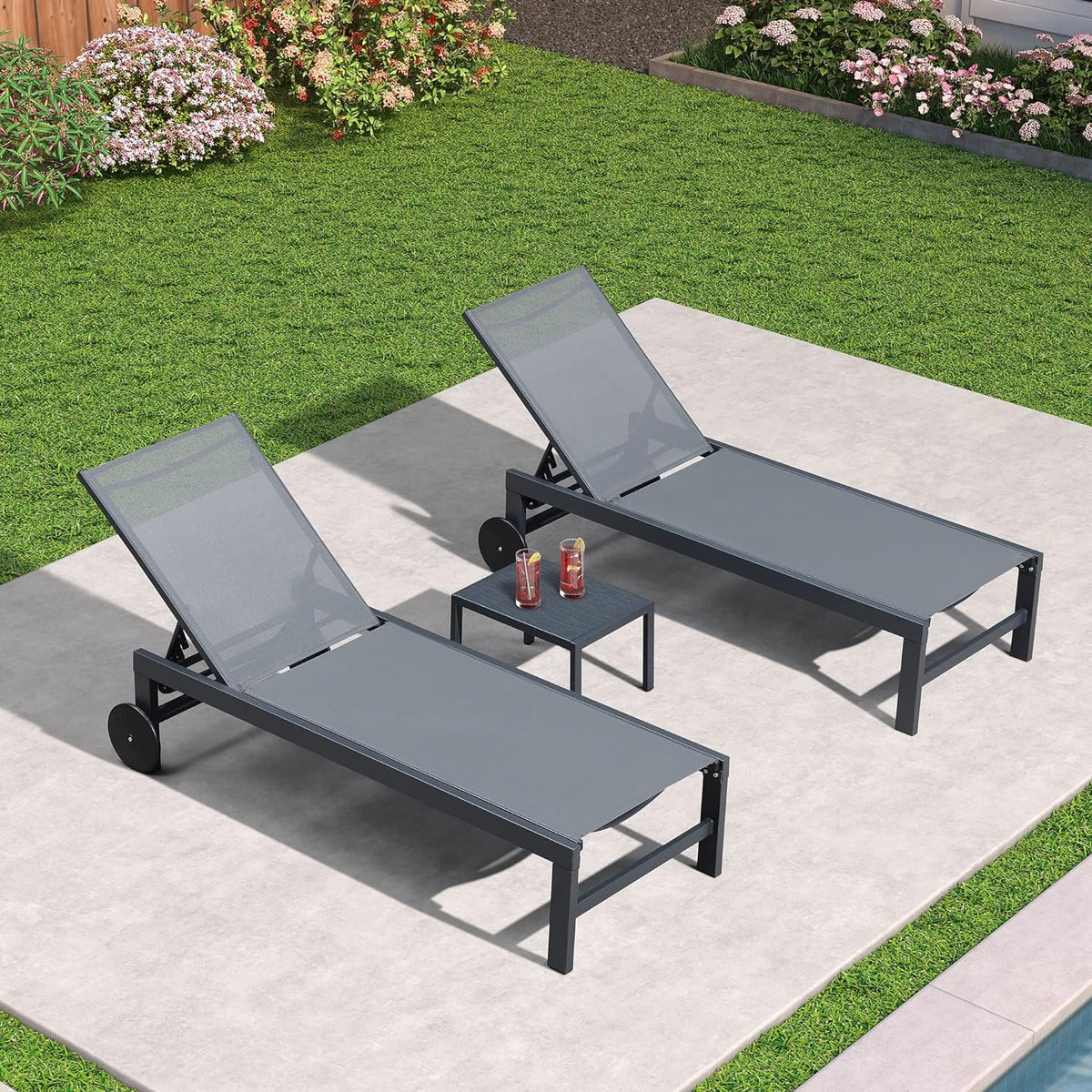Grey Aluminum Outdoor Chaise Lounge with Wheels G796940