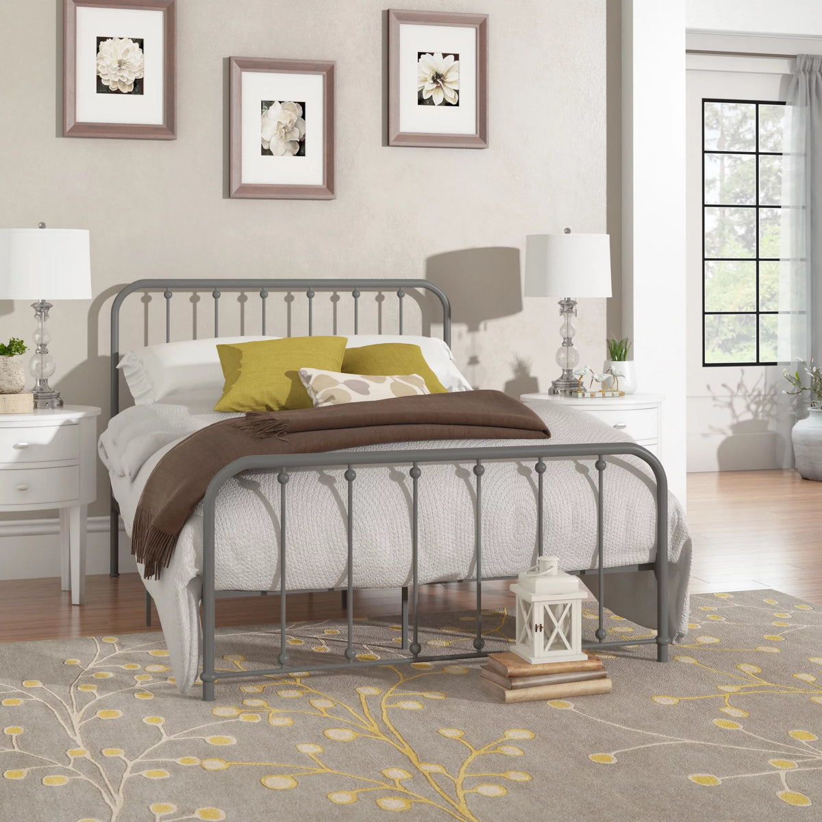 White Metal Platform Full Bed X667555