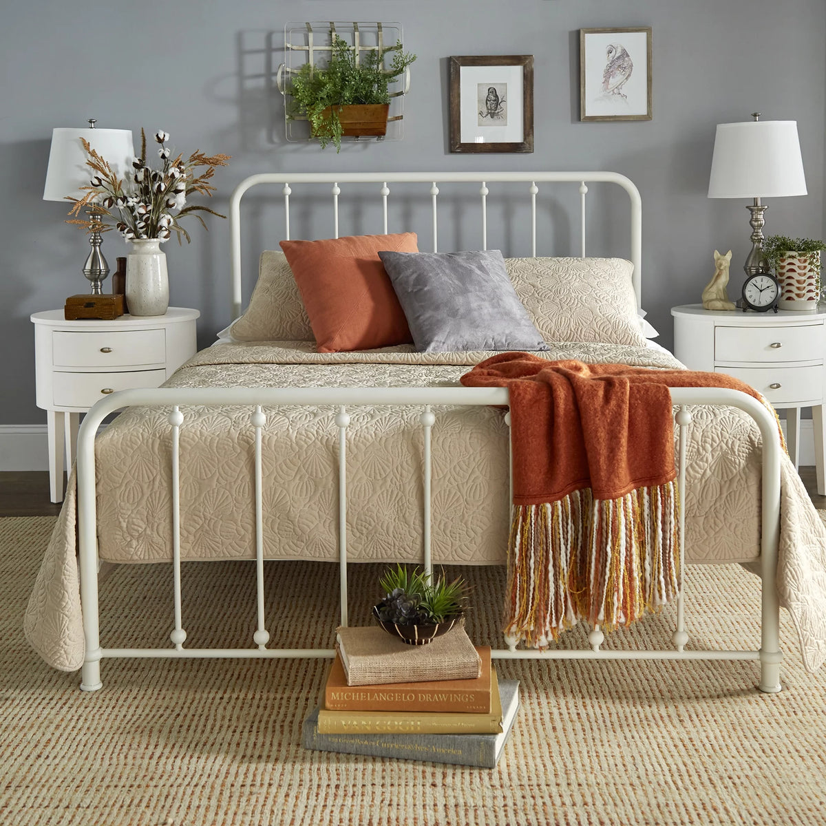 White Metal Platform Full Bed X667555