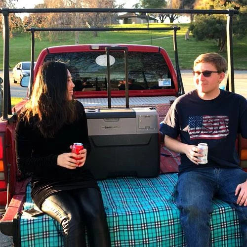 Portable Solar Fridge/Freezer 42 Quarts and 90W Solar Panel R80336
