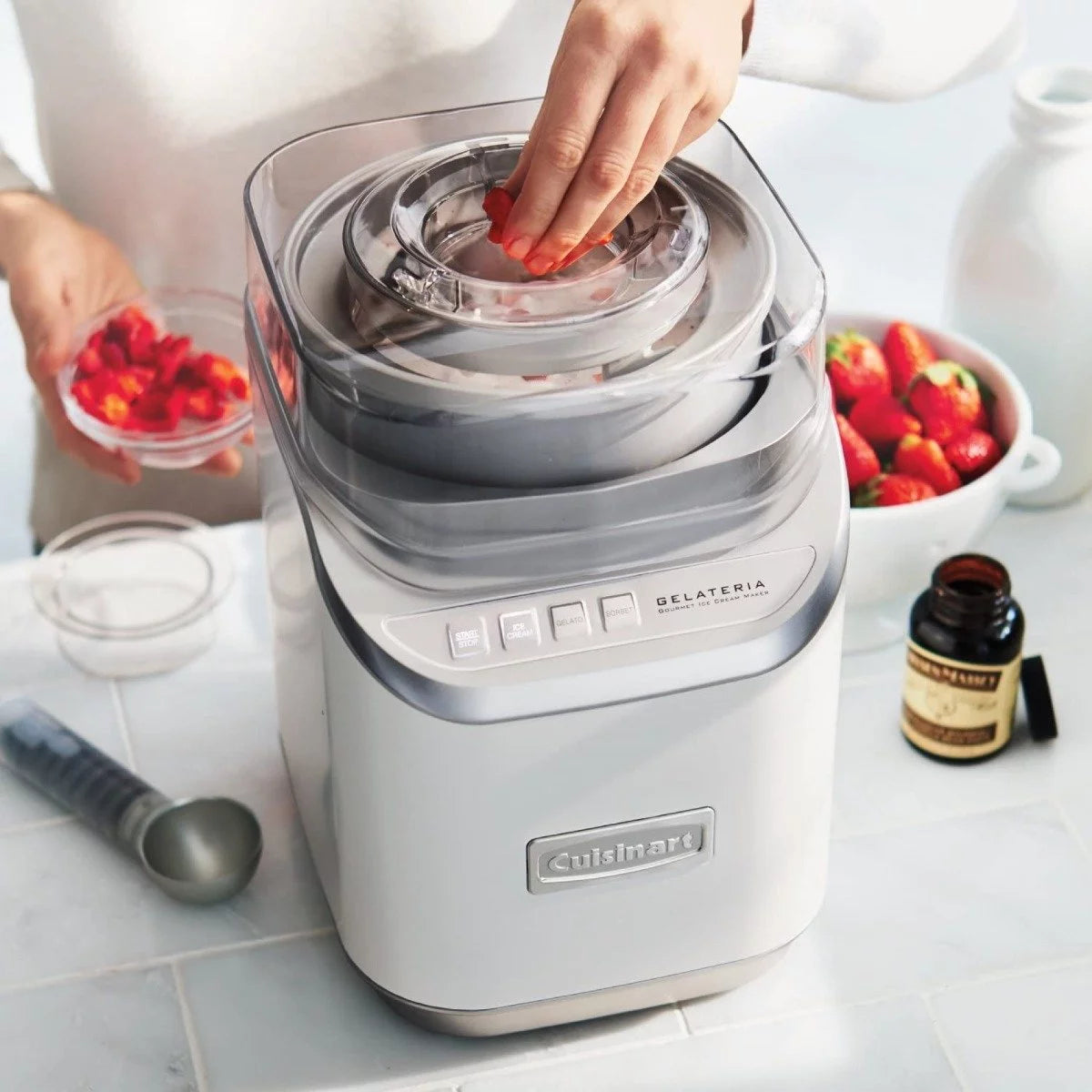 Ice Cream Maker Y329