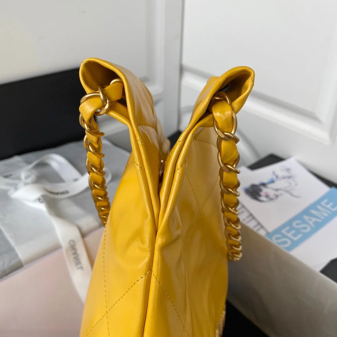 Yellow Handbag D374094
