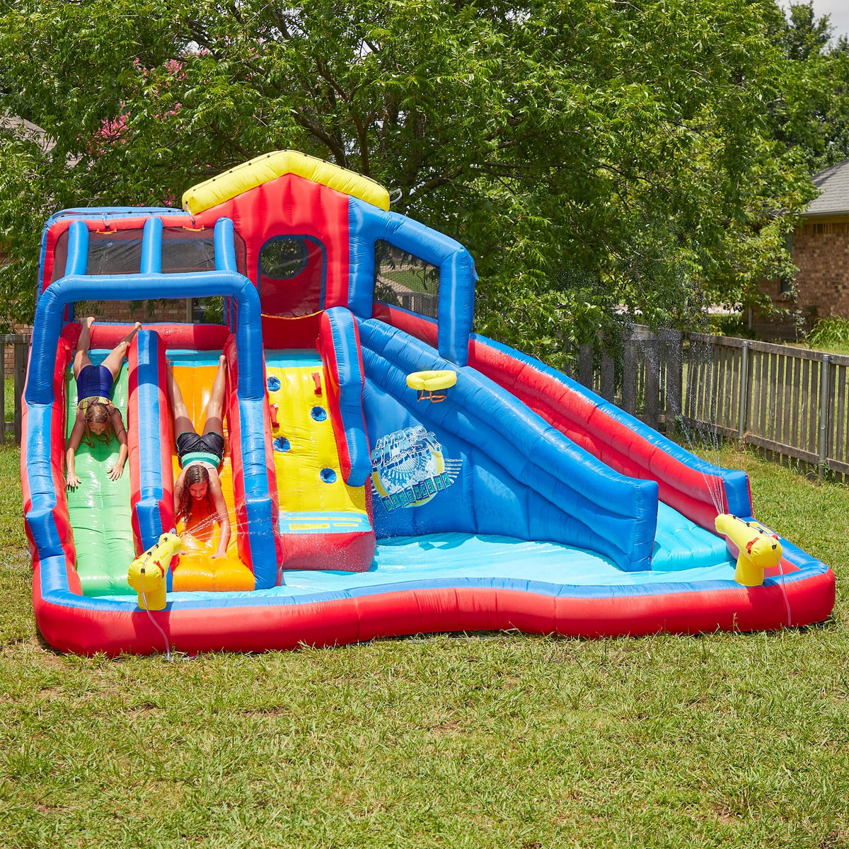 Inflatable Play Water Park with Slides and Water Cannons Q59926