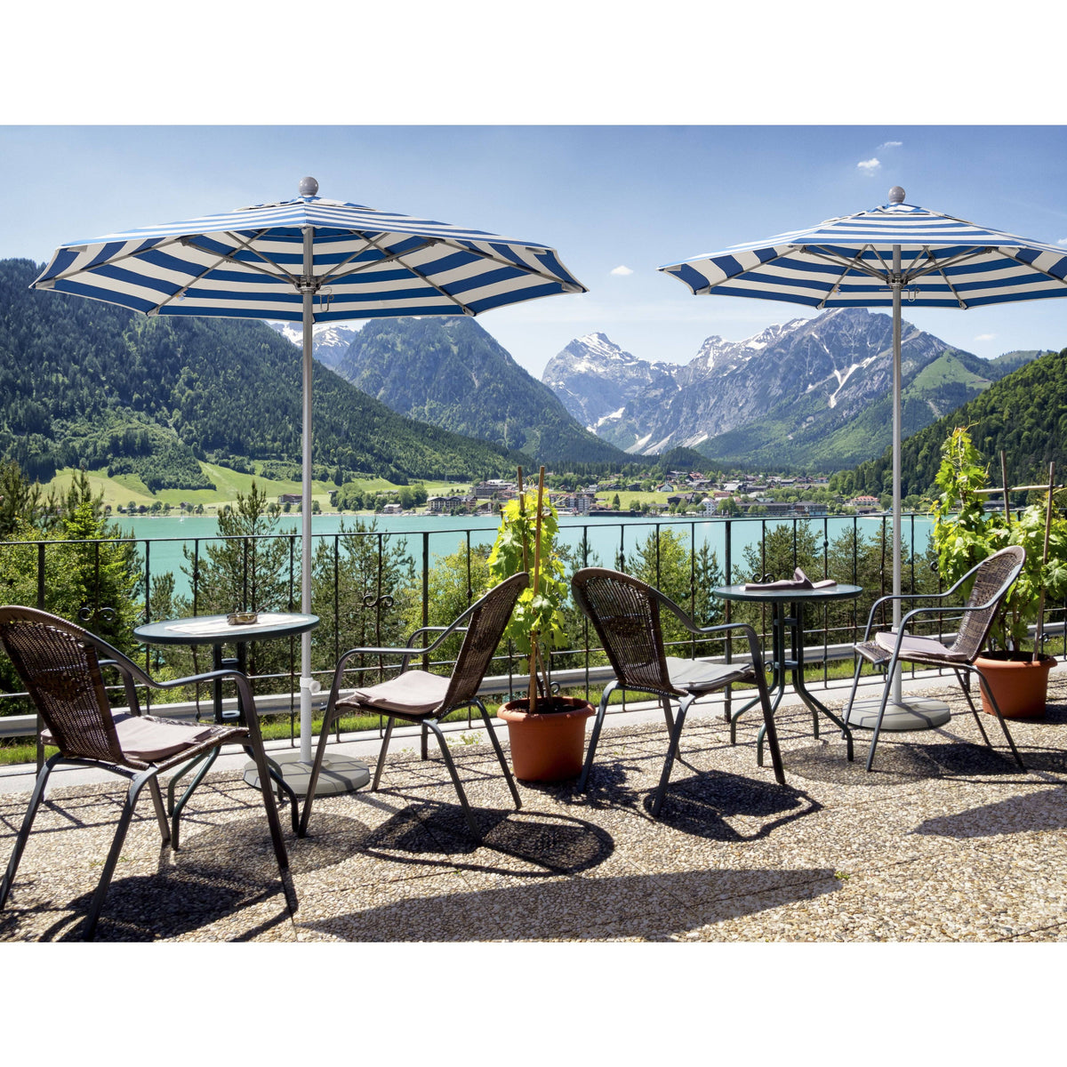 7.5 Ft Fiberglass Market Umbrella O8631