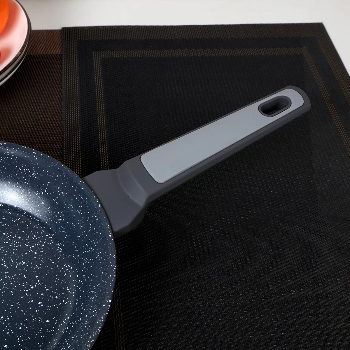 Red 9.5 Inch Non-Stick Frying Pans K284116