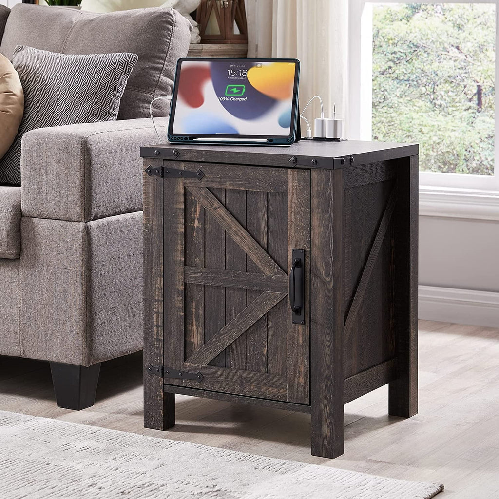 Light Rustic Oak Wood Metal End Side Table with Charging Station V2654